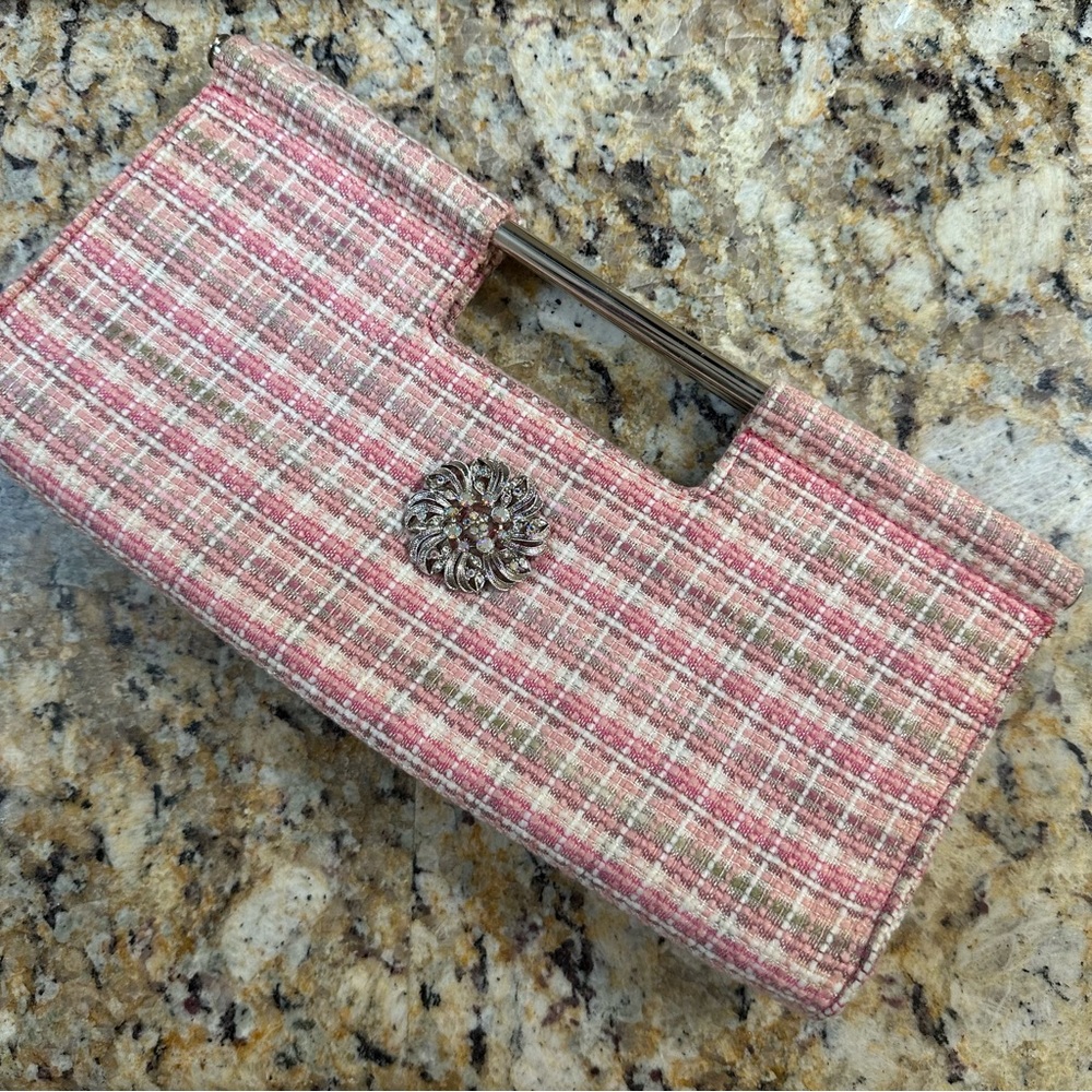 BEAUTIFUL PUTU By J. MACLEAR WOVEN TWEED CLUTCH HANDBAG. Pink/white/silver. VGUC